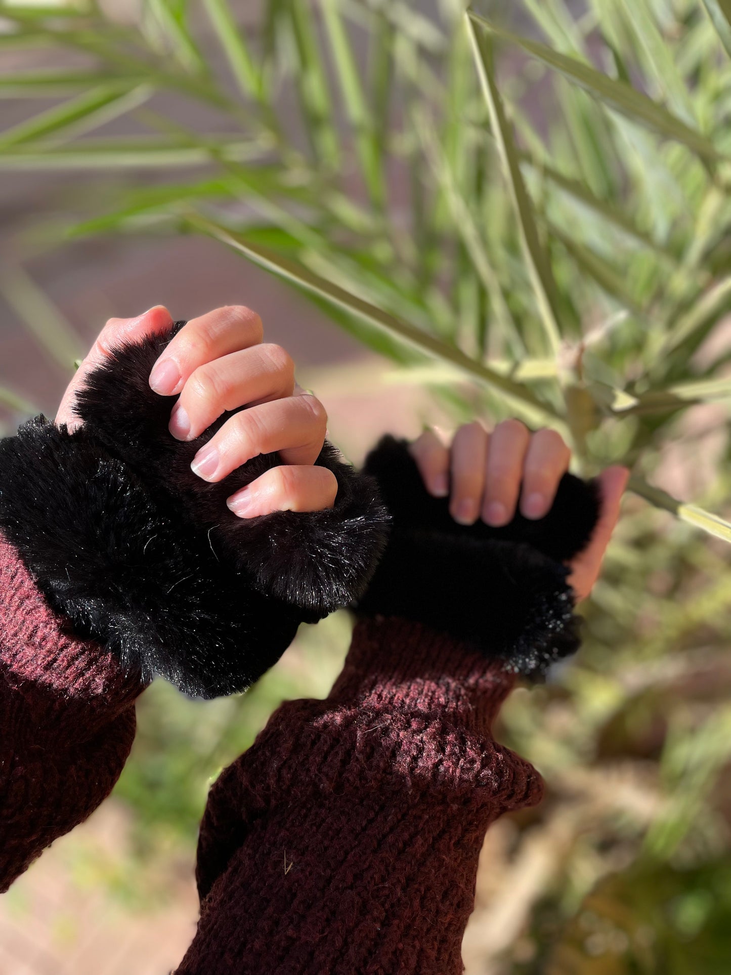 Les gants d'hiver Luxe 2025 ( pack Deux pièces ) اسود و بني معا في علبة واحدة ❤️